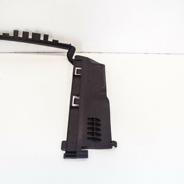 NEW GENUINE MERCEDES BENZ C CLASS W205 FRONT AIR DUCT A2055050130 - Image 4