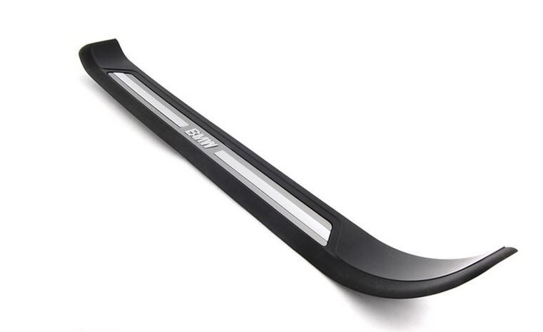 NEW GENUINE BMW 5 SERIES E39 FRONT DOOR SILL COVER BLACK LEFT N/S 51478159933