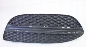 NEW GENUINE MERCEDES BENZ C CLASS W205 FRONT BUMPER COVER TRIM RIGHT O/S A2058851223