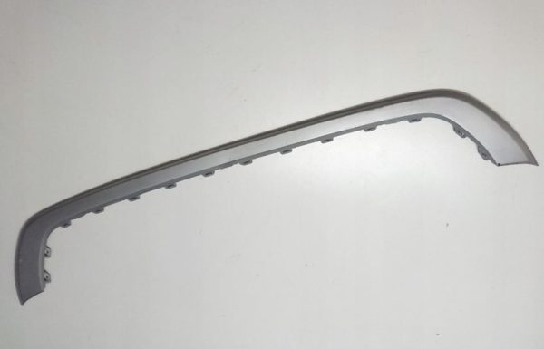 NEW GENUINE VW T-ROC 17- REAR BUMPER LOWER TRIM KATANA SILVER 2GA8077252UC - Image 2