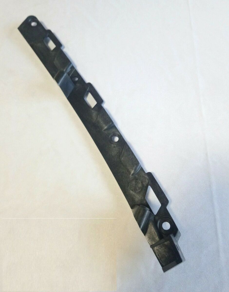 NEW GENUINE BENTLEY BENTAYGA FRONT BUMPER CENTER LEFT N/S SIDE GUIDE 36A807591