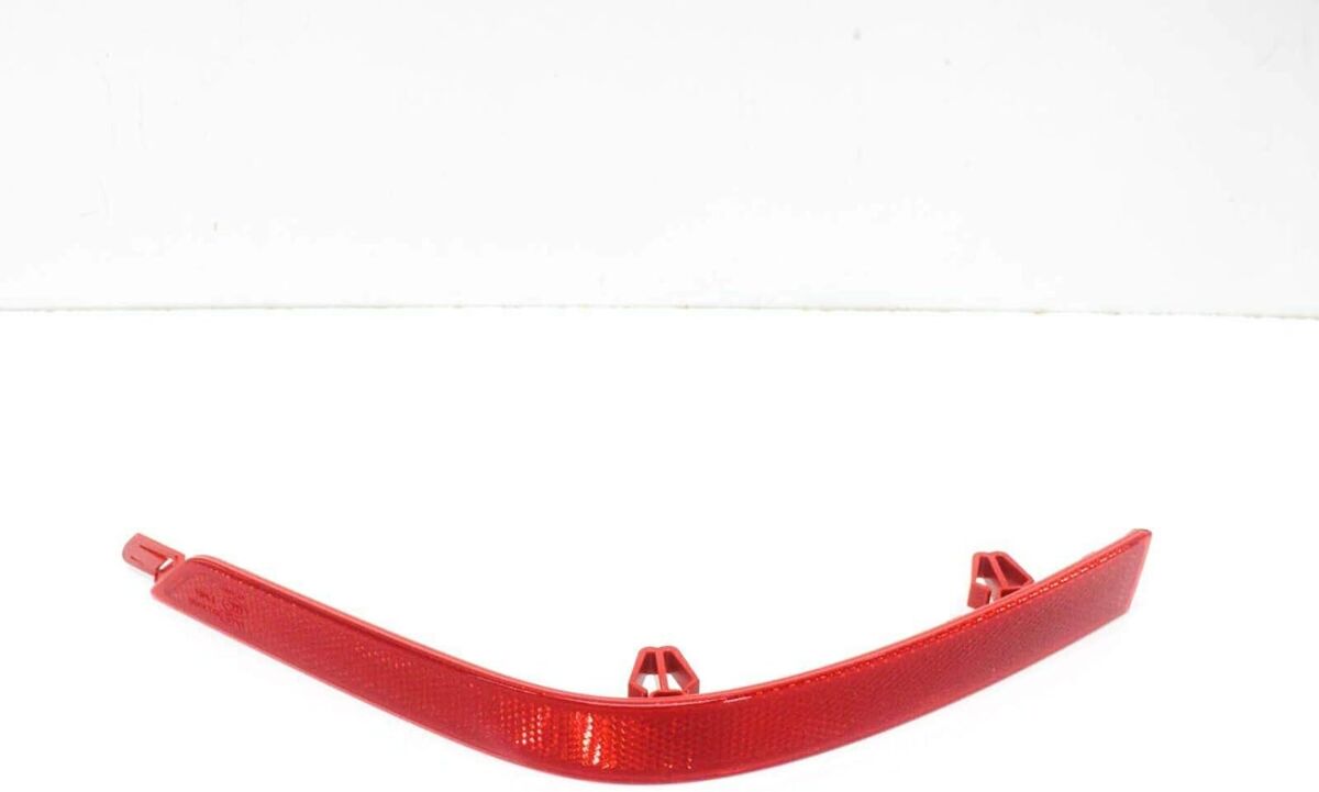 NEW GENUINE VOLKSWAGEN TRANSPORTER T6 REAR LEFT N/S BUMPER REFLECTOR 7E0945105E