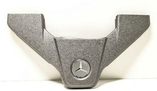 NEW GENUINE MERCEDES-BENZ FRONT UPPER CYLINDER HEAD COVER PLATE WITH LOGO A1560100467