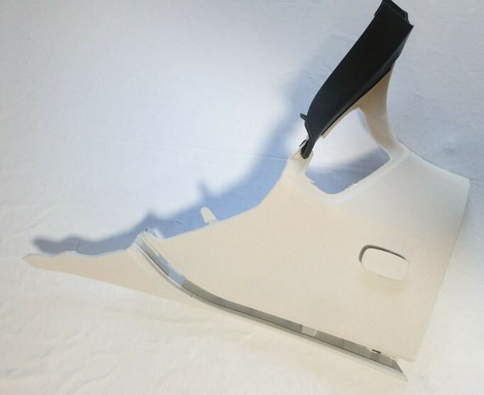 NEW GENUINE MERCEDES-BENZ E-CLASS W213 RIGHT SIDE C PILLAR TRIM A21369024259051