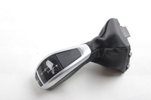 NEW GENUINE BMW 5' E60 E61 LCI 07-10 AUTOMATIC TRANSMISSION GEAR SELECTOR HANDLE 61319208272