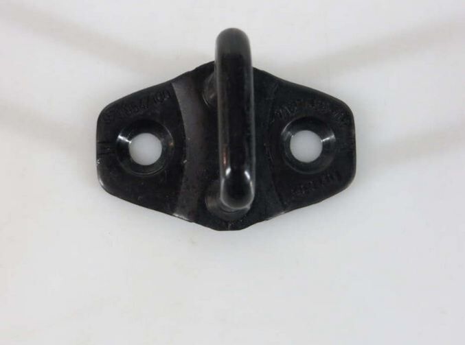 MINI NEW GENUINE CLUBMAN R55 SPLIT DOOR REAR LOWER STRIKER 51247167499 - Image 3