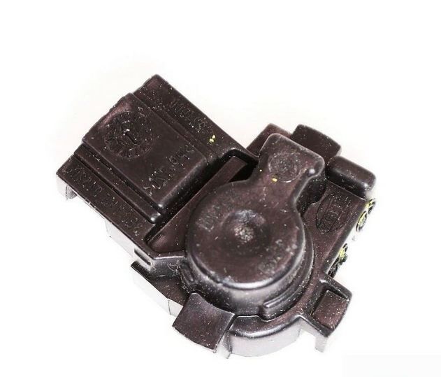 NEW GENUINE VW JETTA 06-10 INNER TAIL LIGHT BULB CARRIER LEFT N/S 1K5945259 - Image 2