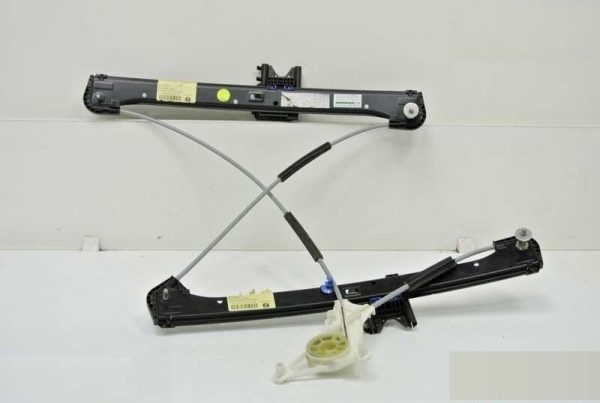 NEW GENUINE AUDI A3 8V FRONT RIGHT O/S SIDE WINDOW REGULATOR 8V4837462 - Image 2