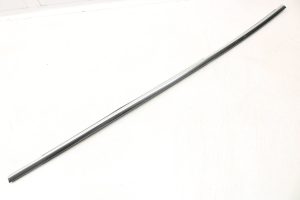 BMW NEW GENUINE X1 E84 REAR DOOR WINDOW SWEEP MOLDING WEATHERSTRIP CHROME LEFT 51352990879