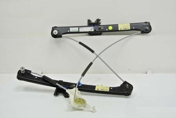 NEW GENUINE AUDI A3 8V FRONT LEFT N/S SIDE WINDOW REGULATOR 8V4837461 - Image 2
