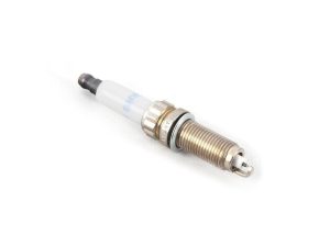 NEW GENUINE BMW PETROL ENGINE IGNITION SPARK PLUG 1 PCS BOSCHZR5TPP330A 12120040581