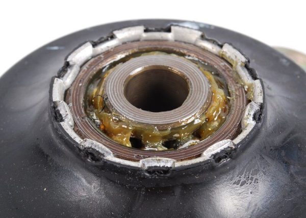 NEW MINI GENUINE R55 R56 R57 R58 R59 R60 R61 FRONT STRUT MOUNT 31306772749 - Image 2