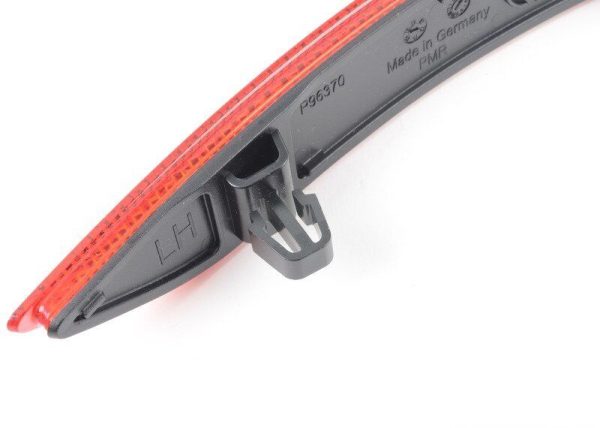 NEW GENUINE AUDI A3 S3 2015- S-LINE REAR BUMPER REFLECTOR LEFT N/S 8V5945105B - Image 4