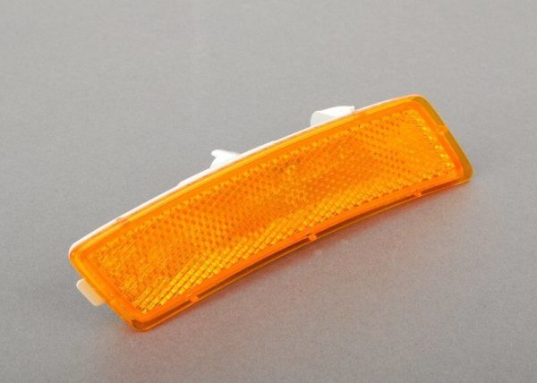 NEW GENUINE VW TIGUAN 2016 - 2018 FRONT BUMPER REFLECTORS PAIR SET N/S + O/S 5C5945071A + 5C5945072A - Image 2