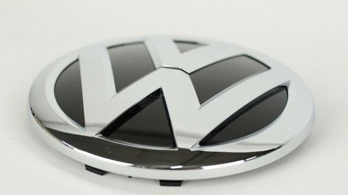 NEW GENUINE VW AMAROK 2017- FRONT BUMPER CENTER GRILLE CHROME LOGO EMBLEM BADGE 2H6853601ADPJ - Image 3