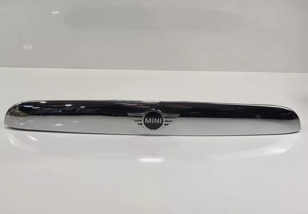 NEW GENUINE MINI F55 F56 F57 CHROME REAR TRUNK HANDLE WITHOUT CAMERA HOLE+EMBLEM