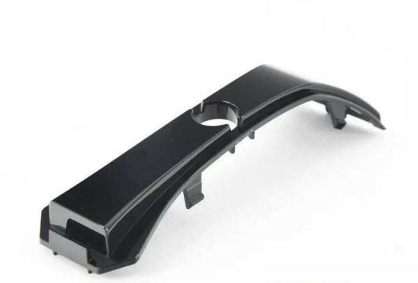 NEW GENUINE BMW 6 SERIES G32 GT FRONT MIDLE TRIM FOR GRILL 51137412425 - Image 2