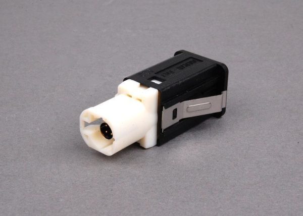 NEW GENUINE BMW 1 3 5 6 7 X1 X3 X4 X5 X6 Z4 USB SOCKET PLUG PORT 84109237656 - Image 4
