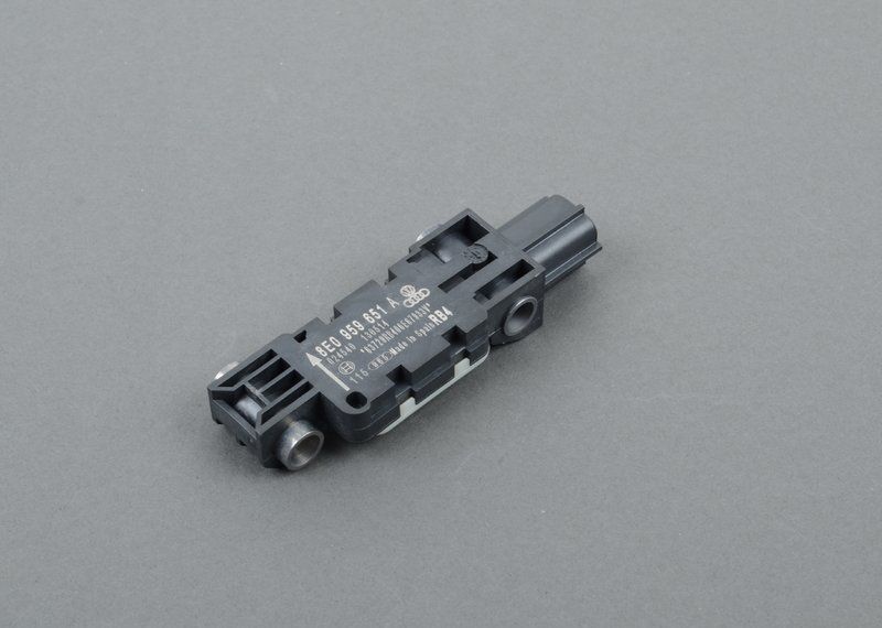 NEW GENUINE A8 04--10 TT 07-10 FRONT PANEL AIR BAG CRASH LATERAL IMPACT SENSOR 8E0959651A - Image 2