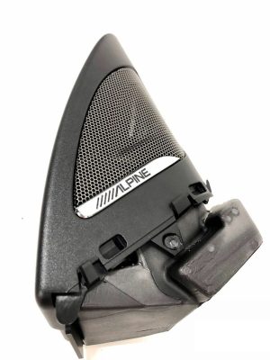 BMW GENUINE NEW FRONT DOOR SPEAKER TWEETER COVER RIGHT 51332349058