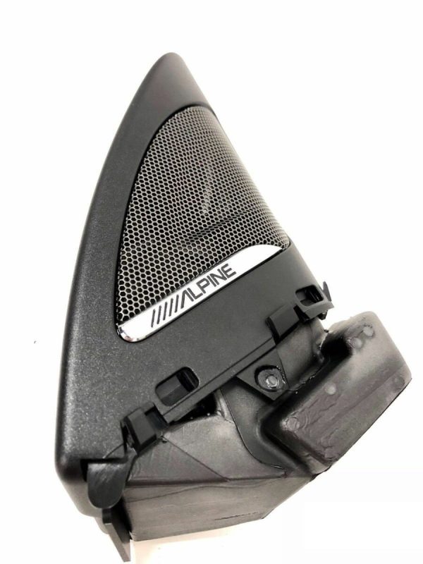 BMW GENUINE NEW FRONT DOOR SPEAKER TWEETER COVER RIGHT 51332349058