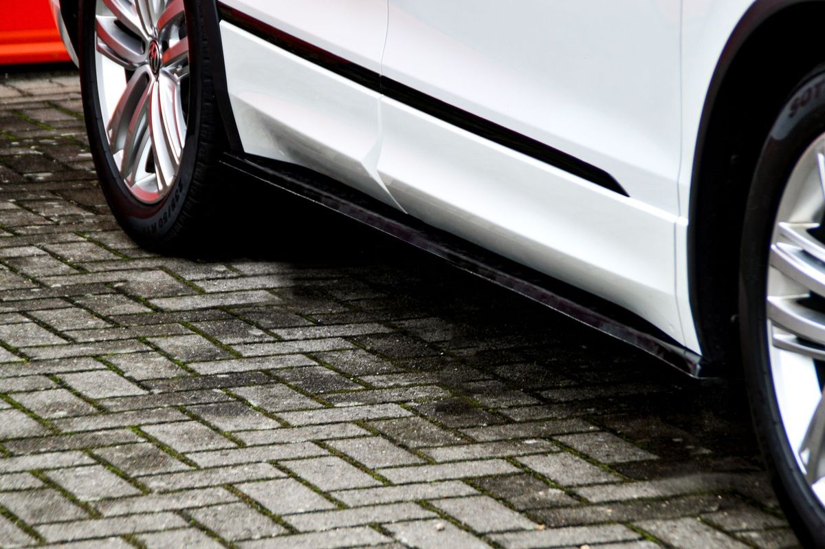 Performance Side skirts addons / Blades / diffusers / sill covers For VW Tiguan 2 AD1 2021-2024 - Image 3