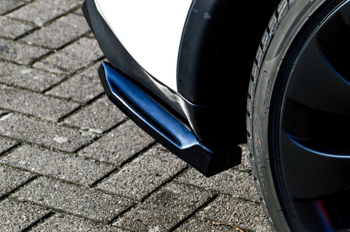 Black Gloss Performance Rear Bumper Side Flaps / Splitters For Tesla Model Y Performance 2020+ - Image 2