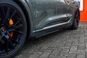 Performance Side skirts addons / Blades / diffusers / sill covers with Wing For Audi E-Tron Quattro 2018+