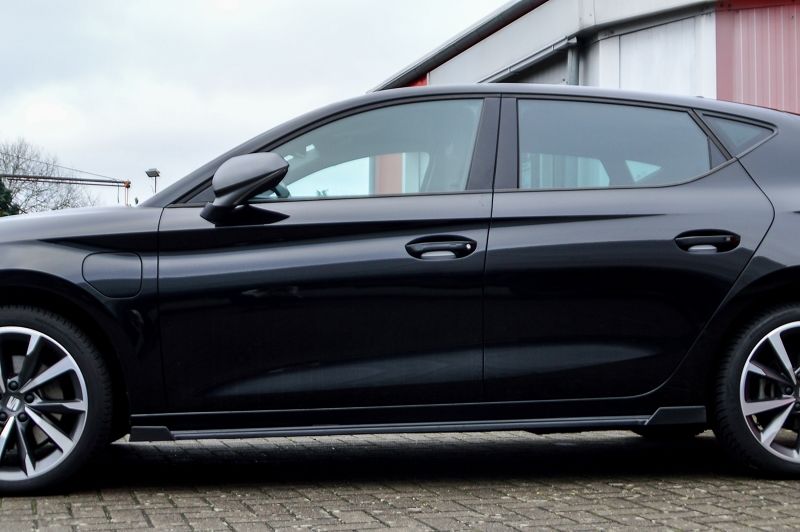 Performance Side skirts addons / Blades / diffusers / sill covers with Wing For Seat Leon KL 5.door and ST 2020+ - Image 2