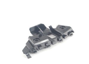 NEW GENUINE VOLKSWAGEN JETTA 10-14 FRONT BUMPER N/S LEFT BRACKET 5C6807183