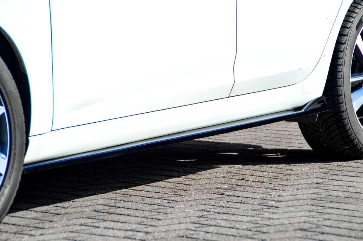 Performance Side skirts addons / Blades / diffusers / sill covers with Wing For Nissan Micra 5 K14 2017-2022