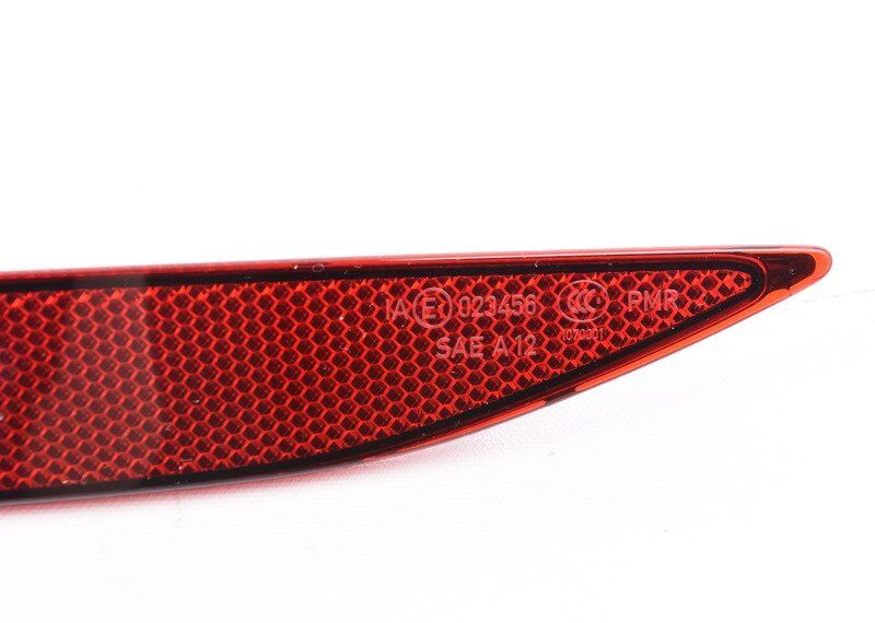 NEW GENUINE VW GOLF R LINE MK7 13-17 REAR BUMPER RIGHT O/S REFLECTOR TINTED 5G0945106B - Image 3