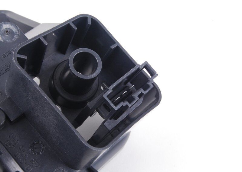 NEW GENUINE VW GOLF 2009-2013 OUTER TAIL LIGHT BULB CARRIER LEFT N/S 5K0945257 - Image 3