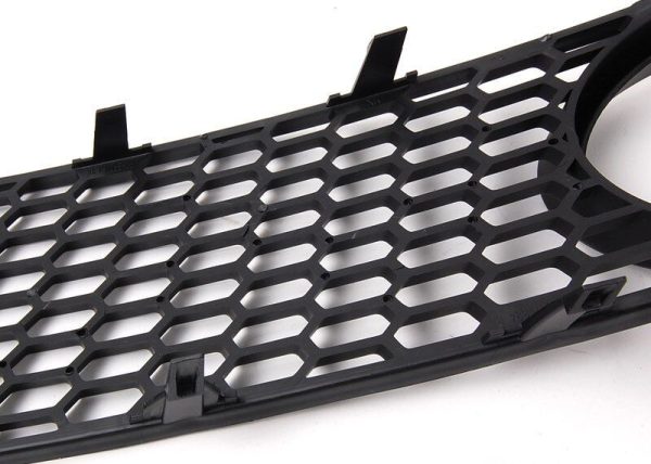 NEW GENUINE VW BEETLE 2006-2010 FRONT BUMPER LOWER FOG LIGHT GRILL RIGHT O/S 1C0807684B01C - Image 3