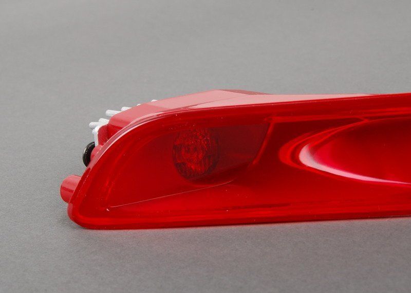 NEW GENUINE VW BEETLE 12-16 REAR BUMPER LEFT N/S REFLECTOR LED FOG LIGHT RHD 5C5945701B - Image 2