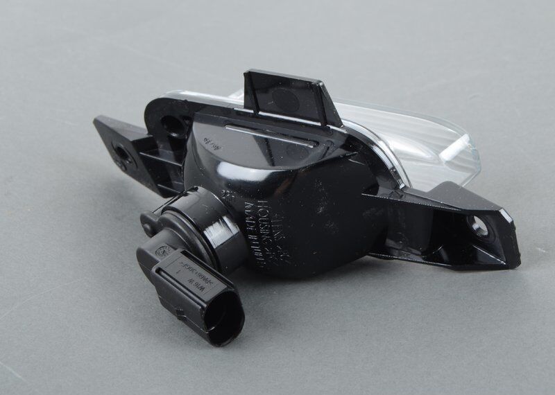 GENUINE VW TIGUAN 08-16 REAR BUMPER RIGHT O/S REVERSING LIGHT 5N0941072 - Image 3