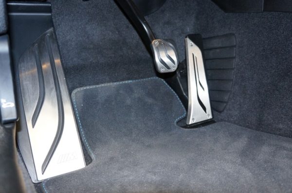KIT of Pedal Footrest suitable for BMW 1 Series F20 (2011-up) 2 Series F22 (2014-up) 3 Series F30 (2011-up) 4 Series F32 (2013-up) Automatic - Image 8