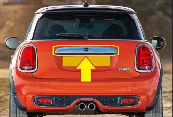 NEW GENUINE MINI F55 F56 F57 CHROME REAR TRUNK HANDLE WITH CAMERA HOLE + EMBLEM