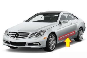 NEW GENUINE MERCEDES BENZ E CLASS W207 FRONT DOOR CHROME MOULDING LEFT N/S A2077270122