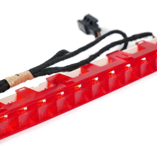 GENUINE MERCEDES BENZ MB CLS W219 3RD THIRD BRAKE STOP LIGHT A2198200156 - Image 2