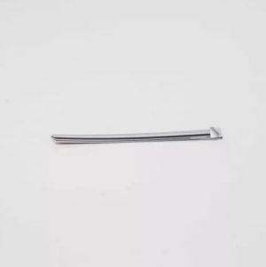 NEW GENUINE MERCEDES E CLASS W207 FRONT WING CHROME MOLDING TRIM LEFT N/S A2078810132