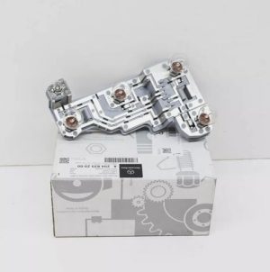 NEW GENUINE MERCEDES MB C63 S204 ESTATE RIGHT REAR LIGHT BULB LAMP HOLDER RHD A2048202000
