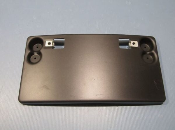NEW GENUINE MERCEDES BENZ MB A45 W176 FRONT NUMBER PLATE HOLDER A1768850281