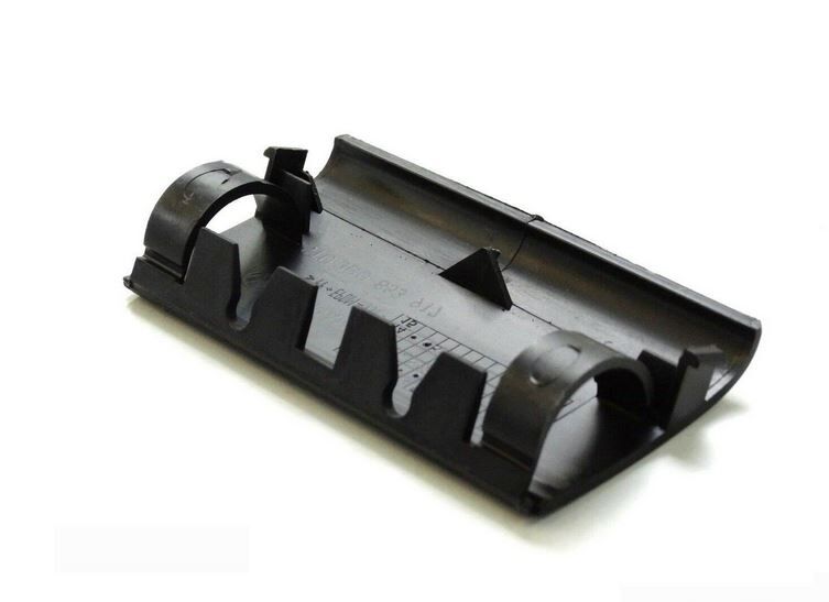 NEW GENUINE VOLKSWAGEN PASSAT 97-05 FRONT JACKING POINT COVER CAP BLACK RIGHT 3B0853918B41 - Image 3