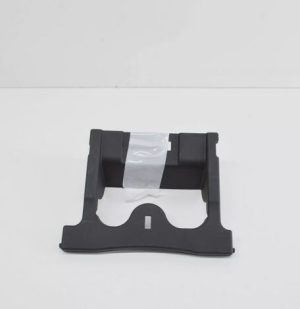 NEW GENUINE MERCEDES BENZ MB C CLASS W204 RADIATOR GRILL SUPPORT BRACKET A2048850636