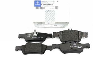 NEW GENUINE Mercedes-Benz Disc Brake Pad Set  A0074206720