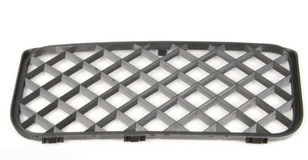 NEW GENUINE VW TOUAREG 2003-2007 FRONT BUMPER LOWER GRILLE RIGHT O/S 7L68536779B9