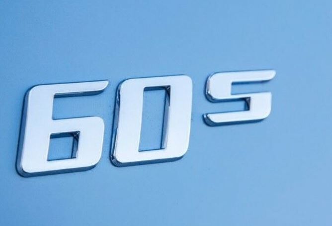 NEW GENUINE VW BEETLE 13-18 FRONT SIDE FENDER 60s LETTERING CHROME RIGHT O/S 5C5853688F739 - Image 3