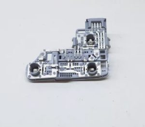 NEW GENUINE MERCEDES C CLASS W204 FACELIFT 12-14 REAR TAILLIGHT HOLDER RIGHT O/S A2048202577