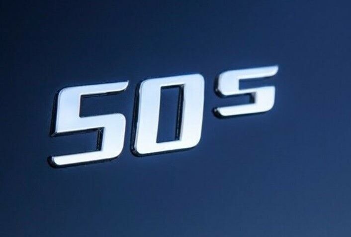 NEW GENUINE VW BEETLE 13-18 FRONT SIDE FENDER 50s LETTERING CHROME RIGHT O/S 5C5853688E739 - Image 3